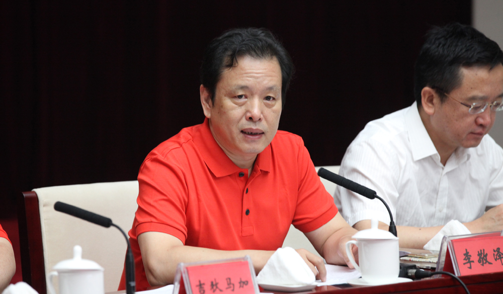 8月2日，評(píng)委會(huì)副主任李敬澤主持終評(píng)會(huì)