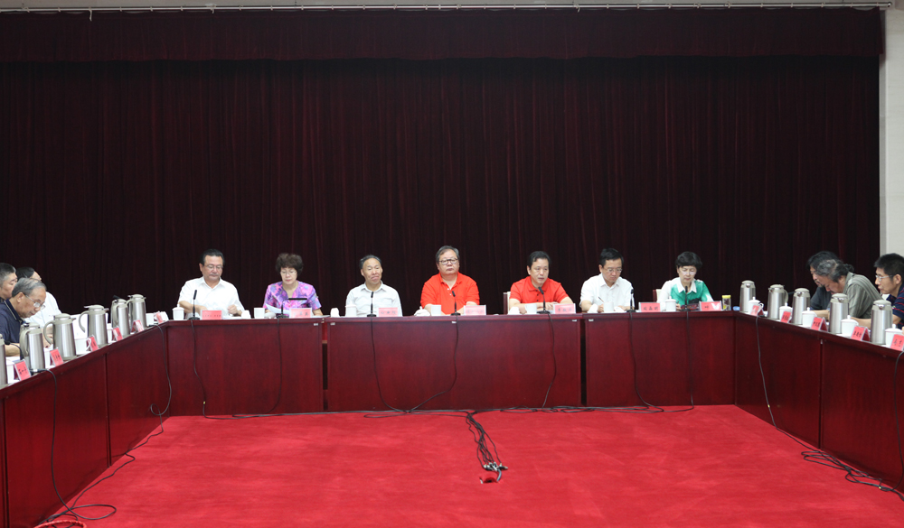 8月2日，第十一屆全國(guó)少數(shù)民族文學(xué)創(chuàng)作“駿馬獎(jiǎng)”終評(píng)會(huì)