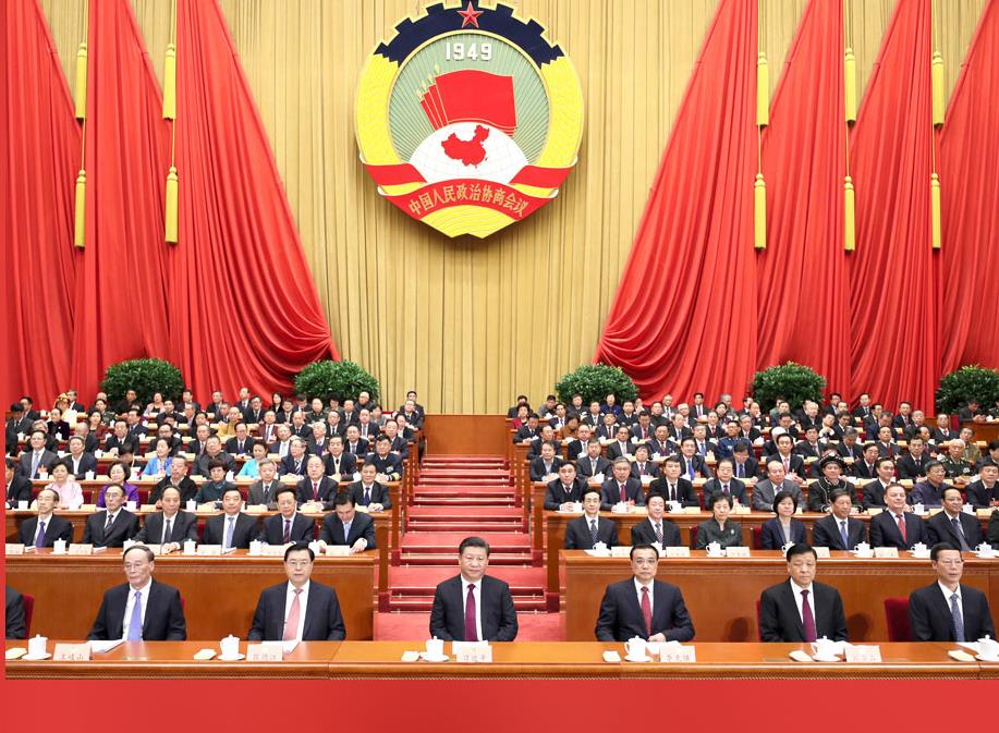 習近平、李克強、張德江、劉云山、王岐山、張高麗在主席臺就座
