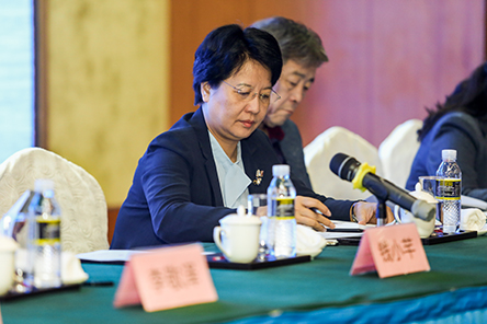 海南省委常委、宣傳部部長肖鶯子致辭