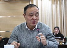 陳歆耕：如何面對(duì)三只不同的蘋果這套叢書的推出是強(qiáng)化“銳批評(píng)”的起點(diǎn)，相對(duì)于偌大的中國(guó)文壇，還是勢(shì)單力薄。[詳細(xì)]