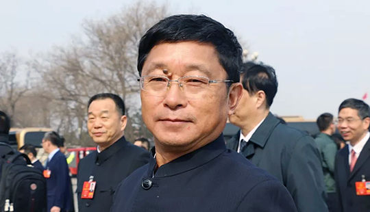 阿來代表：文學(xué)有一個很大的責(zé)任，就是同情