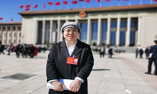 全國人大代表、“拇指作家”馬慧娟