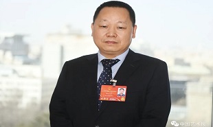 全國人大代表、民進重慶市委會副主委、重慶出版集團副總編輯別必亮
