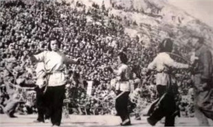 1943年，馬可為賀敬之詩《南泥灣》譜曲