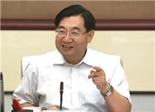 胡和平：努力攀登文藝高峰要堅持“二為”方向，堅持“雙百”方針，堅持創(chuàng)造性轉(zhuǎn)化、創(chuàng)新性發(fā)展，增強文化自覺、堅定文化自信……[詳細]