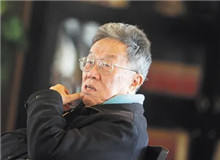 【王　蒙】	溫奉橋丨《王蒙：共和國文學之子》；	謝尚發(fā)丨《1980年代初王蒙和他的四篇小說》。