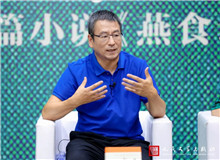 白巖松：中國人的飲食是和人生打通的　　葛亮是在回望的過程中去撿拾中國人最好的規(guī)矩、道德、情理和情感。對！這就是葛亮。[詳細]