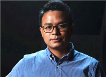 上海文藝出版社：放下歷史包袱，關(guān)注更年輕的力量　　主動挖掘文學(xué)新人，培養(yǎng)年輕編輯團隊，為文學(xué)創(chuàng)作者的薪火相傳接續(xù)力量。[詳細]