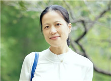 譯林出版社：文學(xué)出版人必須從稿子和案頭抬起頭來　　高起點高品質(zhì)原創(chuàng)文學(xué)出版和一流外國作家作品在譯林社相得益彰，屢有作品獲獎。[詳細]