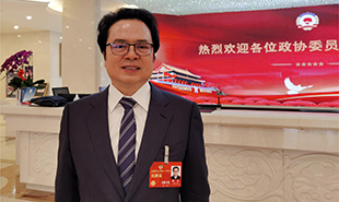 全國(guó)政協(xié)委員，中國(guó)作協(xié)黨組成員、副主席、書(shū)記處書(shū)記陳彥