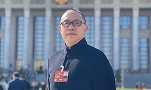全國(guó)政協(xié)委員、《當(dāng)代電影》主編皇甫宜川　