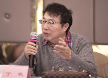 丁　帆：觸碰中國鄉(xiāng)土小說史詩的書寫　　真善美與假惡丑在中原鄉(xiāng)土大地上交鋒于無形、無聲、無相之中。[詳細(xì)]