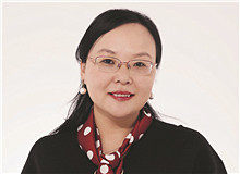 張莉談《金枝》：誠摯地直面生命中最復(fù)雜的經(jīng)驗(yàn)　　 邵麗非常誠摯地直面生命中那些最復(fù)雜、最難以處理的經(jīng)驗(yàn)和那個(gè)最難以安放的自我…… [詳細(xì)]