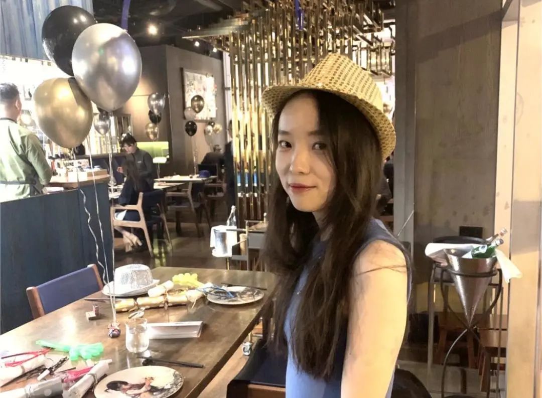 大頭馬 2020年加入中國作家協(xié)會。大頭馬在8歲左右就已經(jīng)開始寫作，在采訪中大頭馬提到自己是中國互聯(lián)網(wǎng)最早的一代網(wǎng)民，不僅在網(wǎng)上發(fā)帖寫東西，還會把生活中的經(jīng)歷寫成文章，發(fā)表在報刊上。“寫作和發(fā)表對我來說就像吃飯喝水那樣自然，沒有什么特別的轉(zhuǎn)折點?！? /></p>
<p style=