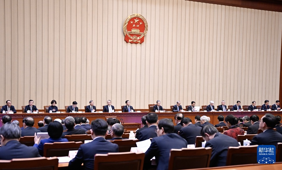 3月10日，十四屆全國人大二次會議主席團在北京人民大會堂舉行第三次會議。主席團常務主席趙樂際主持會議。新華社記者 謝環(huán)馳 攝