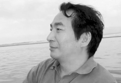   李師東，評(píng)論家、出版家，中國(guó)青年出版總社原總經(jīng)理