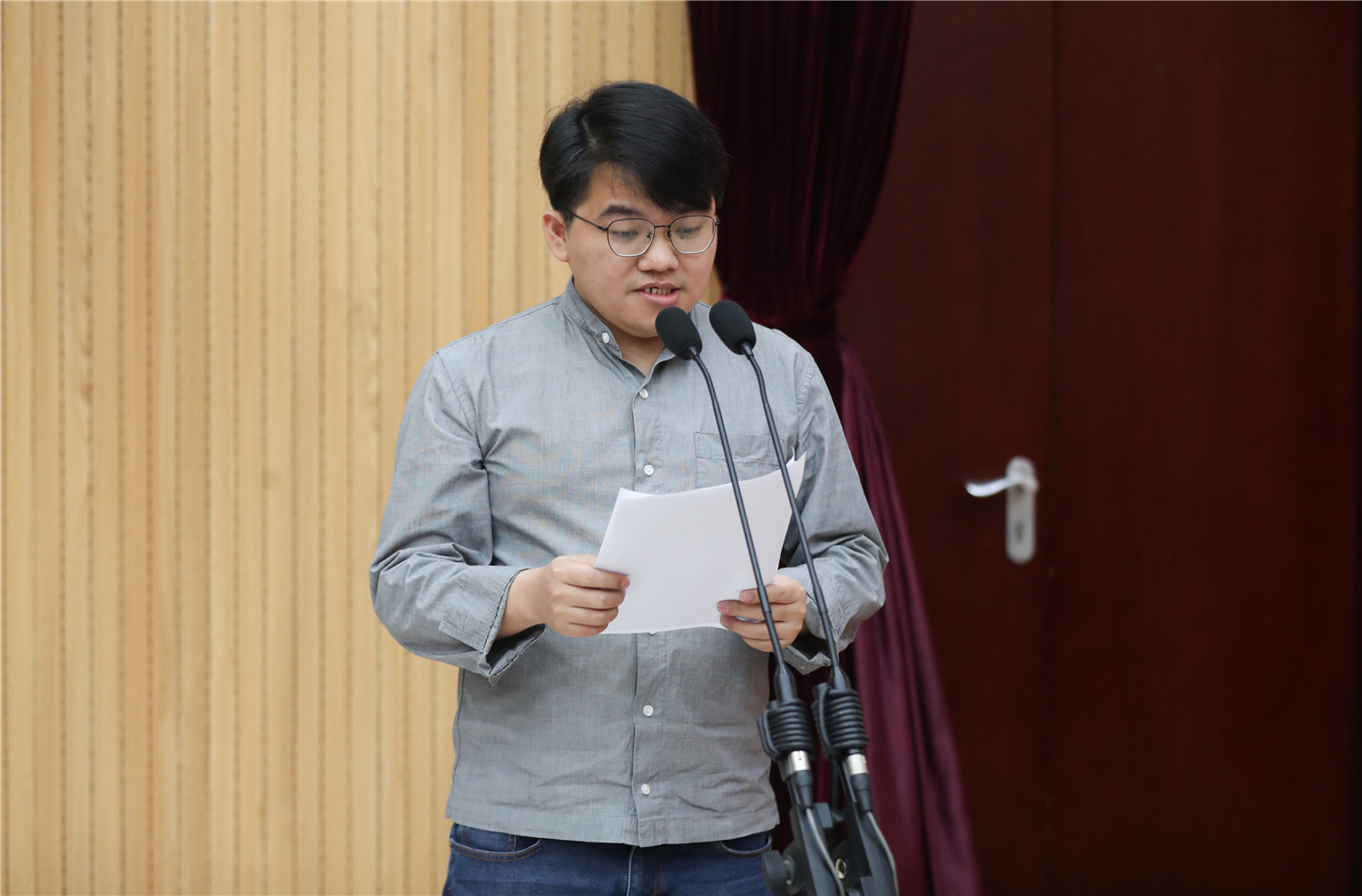 學(xué)員代表何榮、朗嘎扎西、林為攀在結(jié)業(yè)典禮上先后發(fā)言