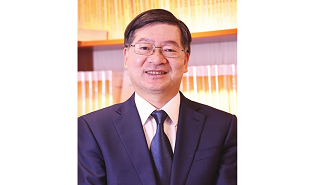 全國政協(xié)委員，中國社會(huì)科學(xué)出版社黨委書記、社長趙劍英