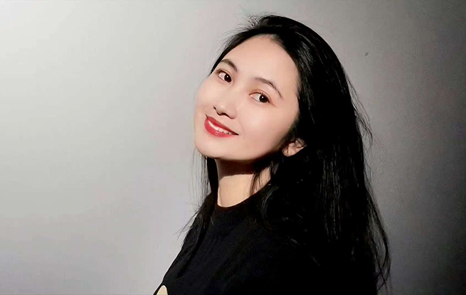 “新浪潮”訪談 | 莊凌：沒有力量改變世界，詩歌依然可以散發(fā)微光