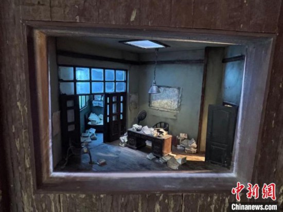 新創(chuàng)舞臺(tái)劇《輔德里》的劇場(chǎng)模型?！⊥τ?攝